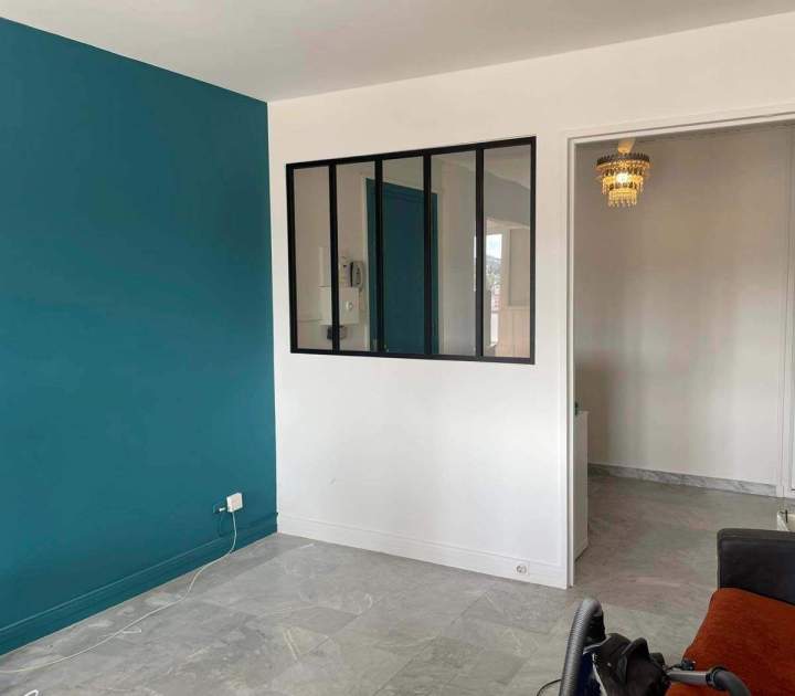 Revêtement mural, Loire