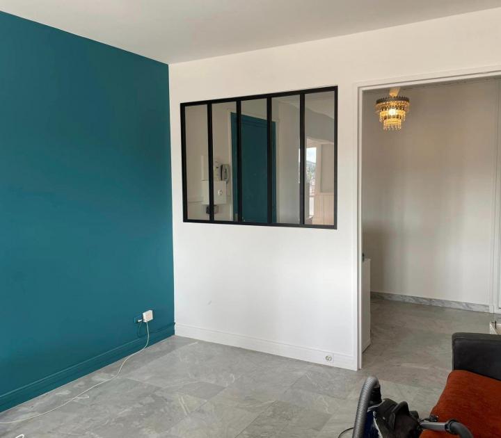 Revêtement mural, Loire